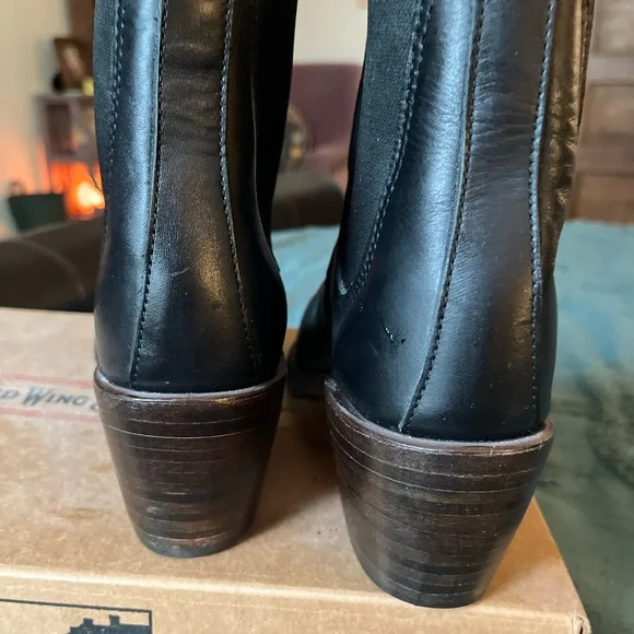Black Leather Women’s Red Wing Harriet Boots - Picture 3 of 5